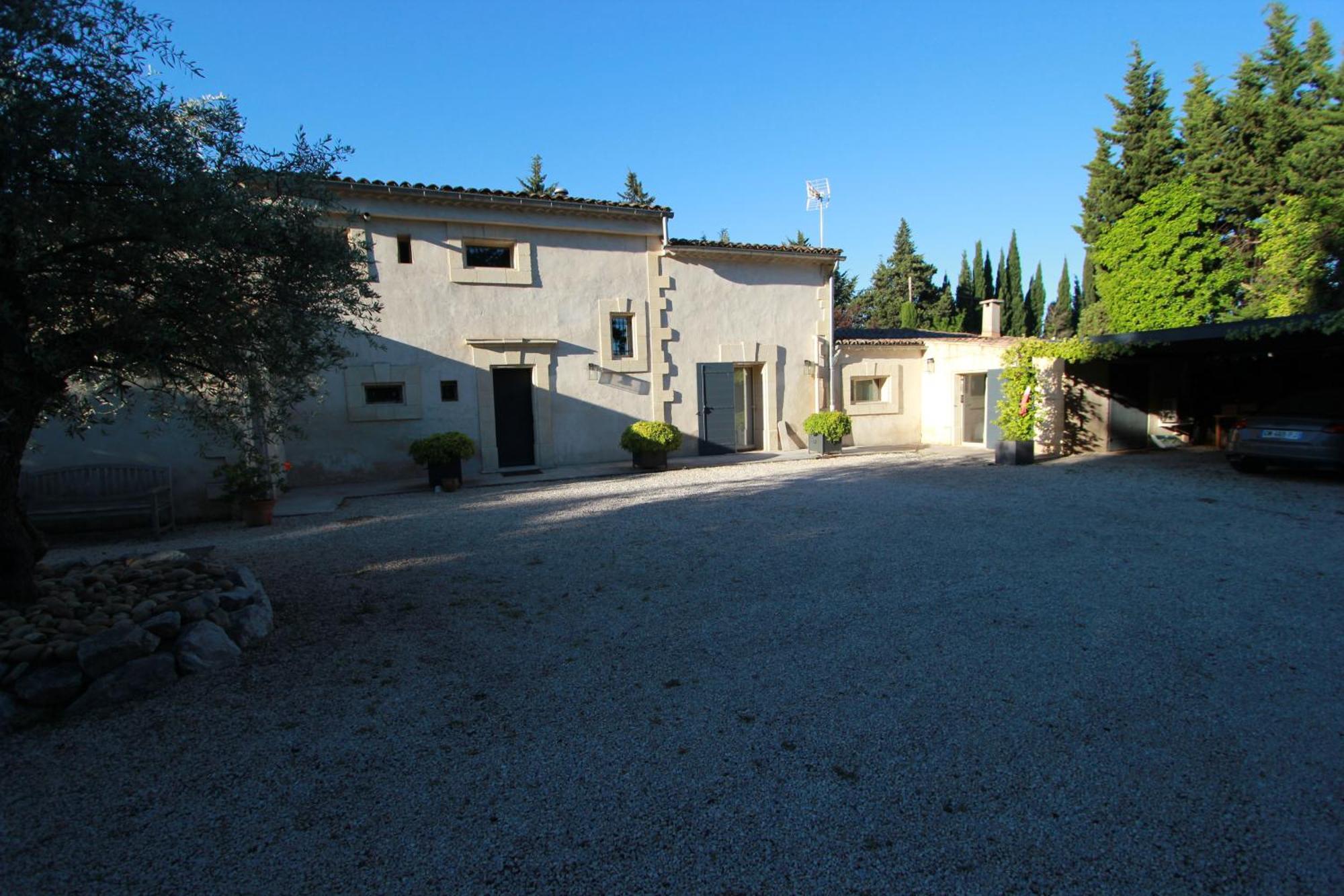 Bed and Breakfast Mas Paloma Rognonas Esterno foto